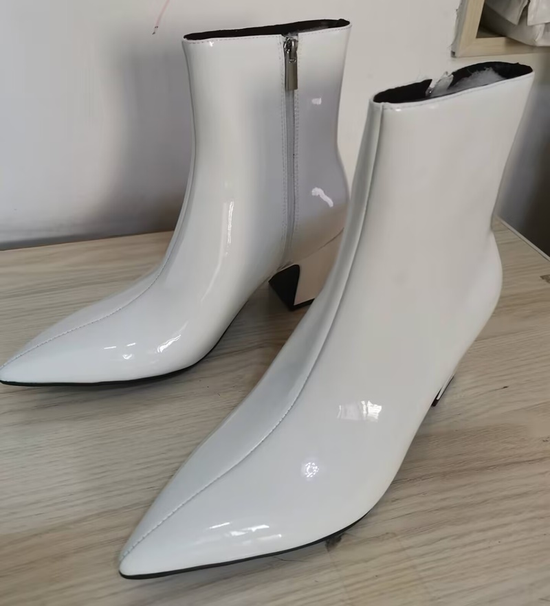남성용 새 패션 화이트 부츠 고품질 에나멜 가죽 부츠  - Mens Fashion Dress Shoes 리뷰 및 가격